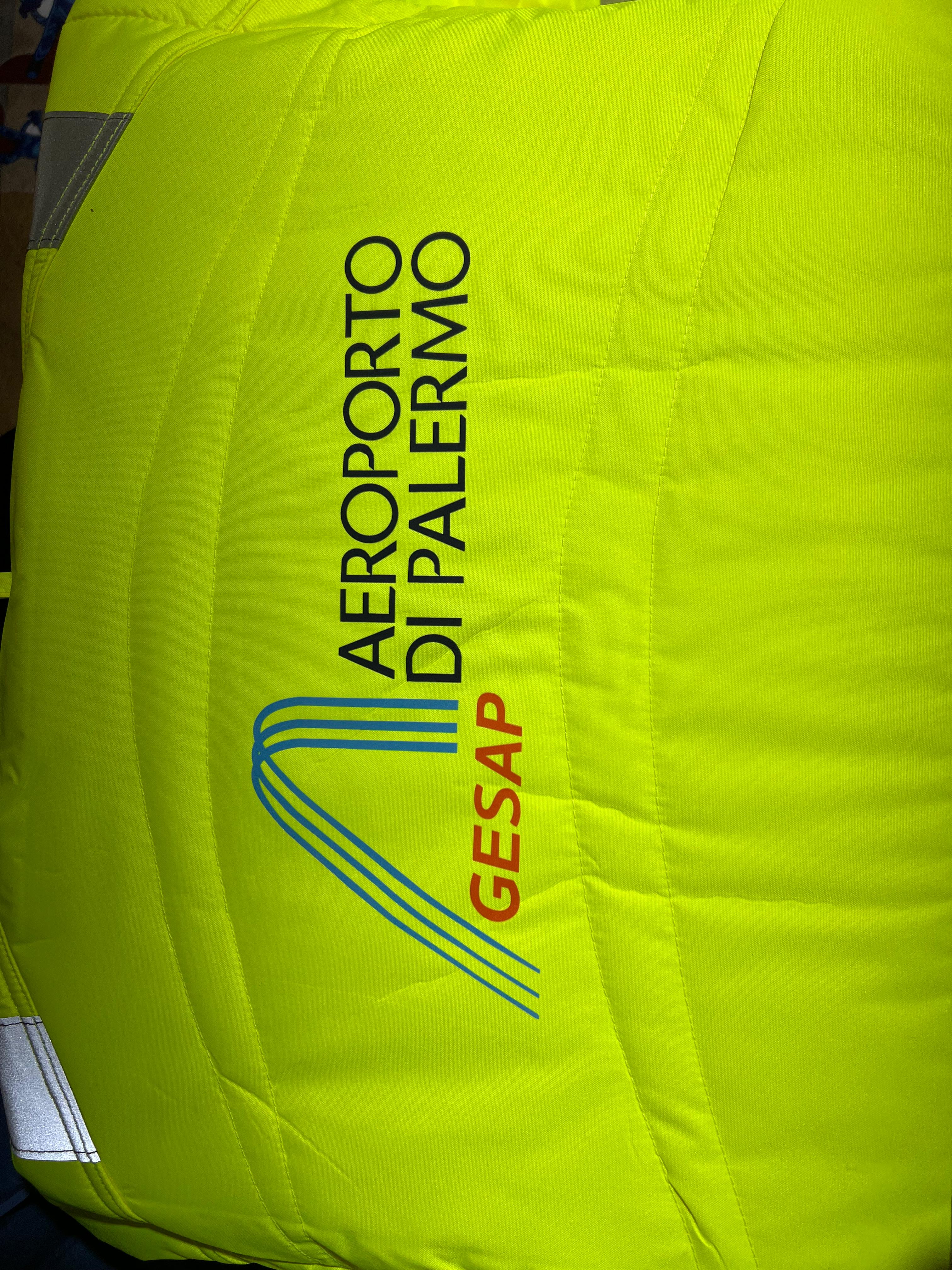 Dettaglio ricamo su tessuto